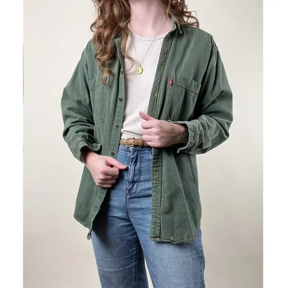 Vintage Levi's Painters Oversized Button Down Up Shirt Light Shacket Relaxed Fit - Picture 3 of 9